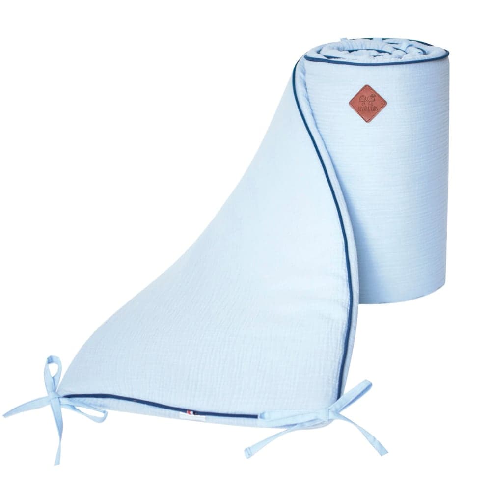 Tour de lit bébé en gaze de coton bleu 210x30 cm